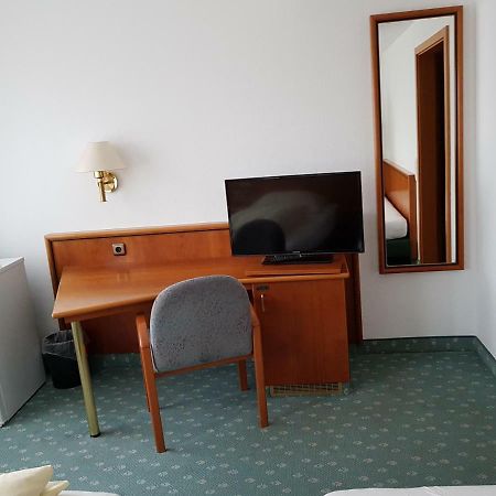Hotel Gallmersgarten ภายนอก รูปภาพ